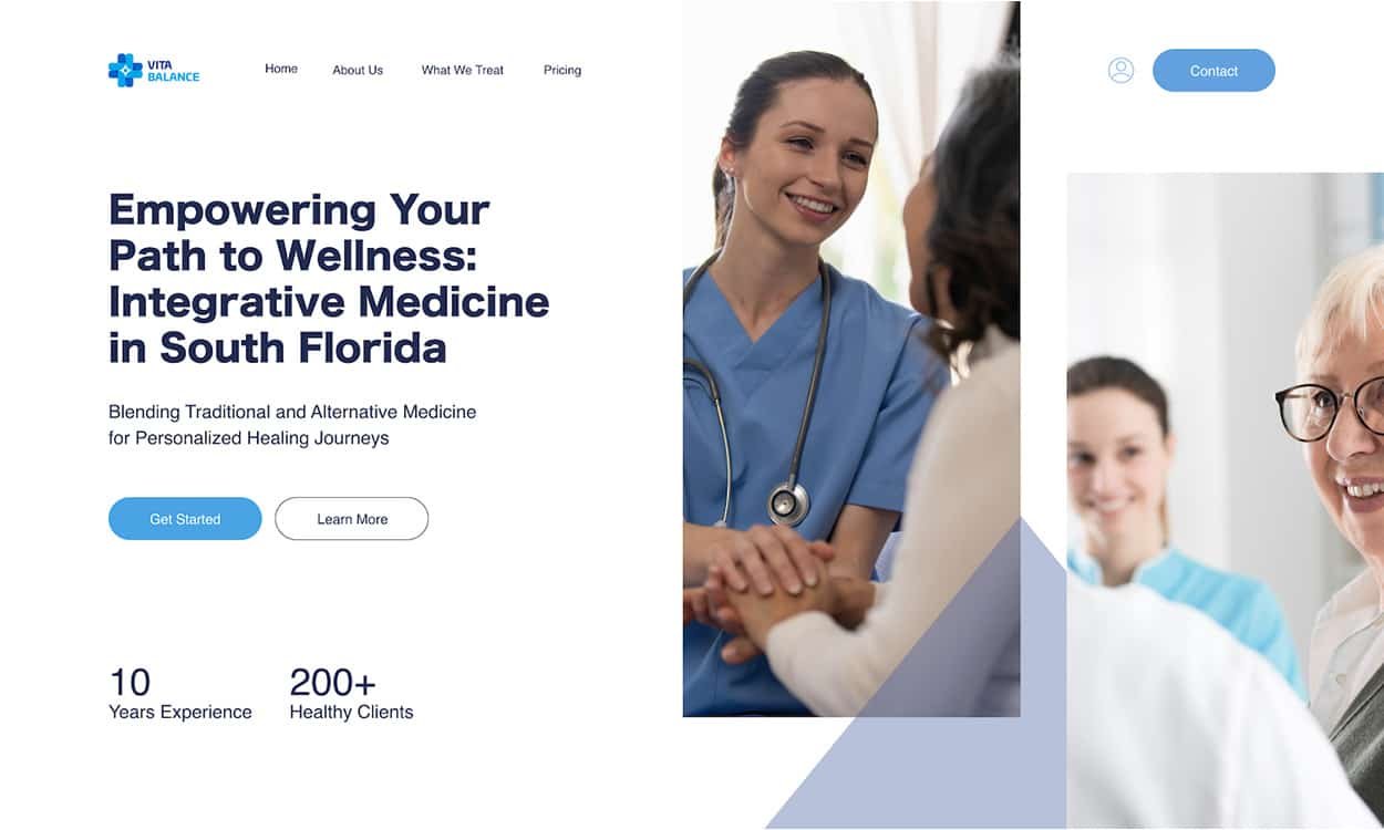 A female doctor smiles and talks with a patient in a modern medical office. Text promotes integrative medicine services, highlights experience, client numbers, and features professional website design for easy access to information.